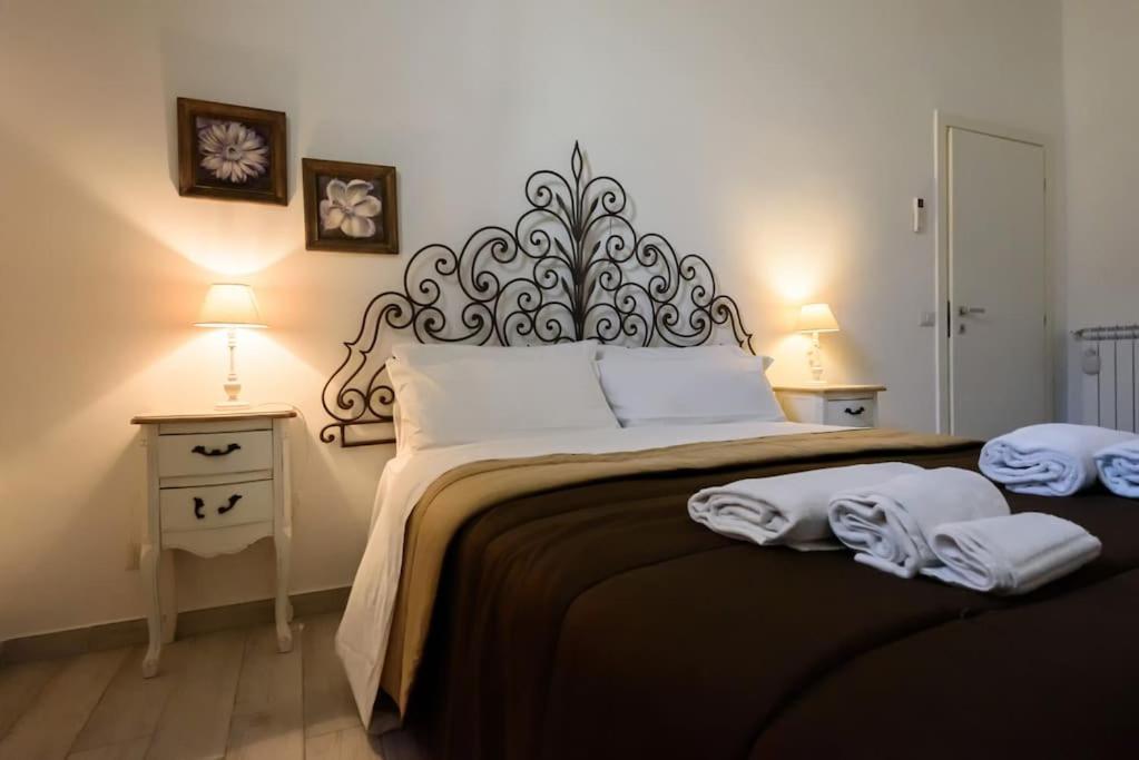 Apartament A Due Passi Da Toledo Neapol Zewnętrze zdjęcie