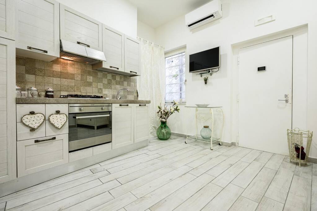 Apartament A Due Passi Da Toledo Neapol Zewnętrze zdjęcie