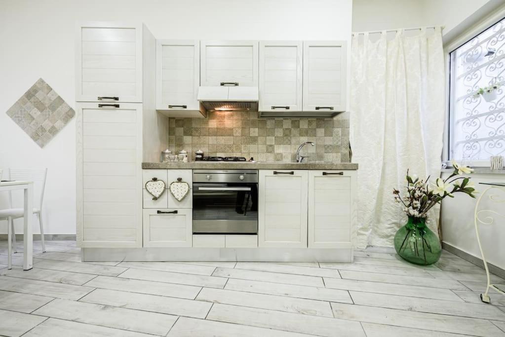 Apartament A Due Passi Da Toledo Neapol Zewnętrze zdjęcie