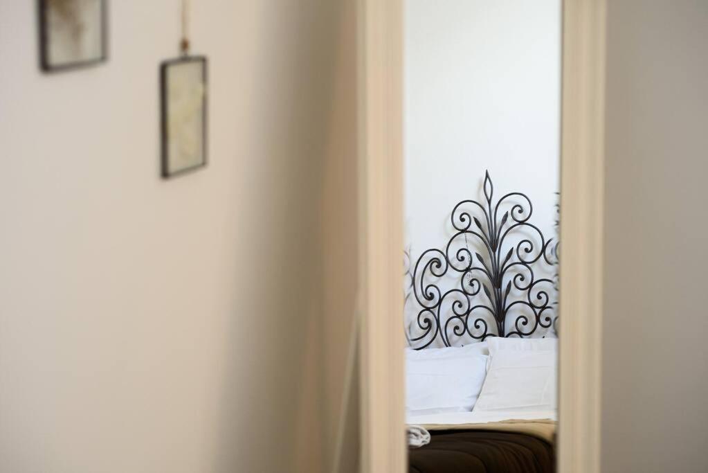 Apartament A Due Passi Da Toledo Neapol Zewnętrze zdjęcie